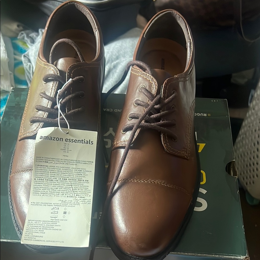 Amazon Essentials Men's Brown Oxford Shoes